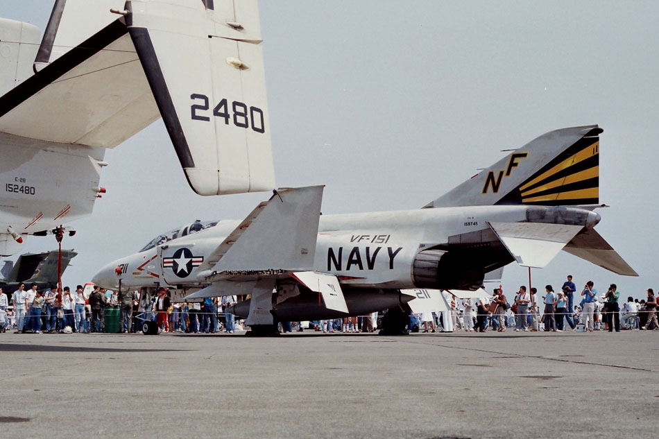 米軍 B24718.png.png
